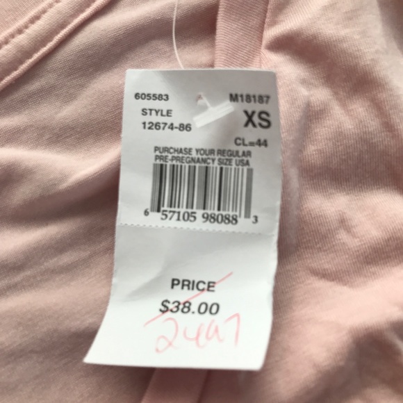 ♏️SOLD♏️ Pea in the pod pink maternity top - Picture 3 of 3